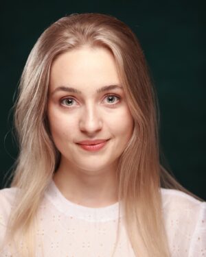 Maria Ryaboshapka Instagram - My dear followers, I am very grateful for your patience and I very  thankful for each of your messages in which you worried and asked me how am I every day. You are definetely the best audience I can have. Everything is fine, I'm alive, in this six months I've learned new language, wrote two alboms of songs, had a shooting of short movie and now I am starting to work in Europe and obviously will be very glad to come to India for more projects and work in this such a beautiful and warm country 😌
Let me know how are you? Which last films inspired you?
 
Photos by @sashazinevich ☀️
 
#Prince #actress #mariariaboshapka
