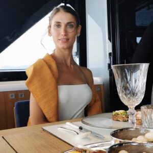 Maria Valentina Principi Instagram - Di quando ero la ricca moglie di un armatore  e navigavamo su uno yacht in Costa Azzurra mangiando ostriche in una cabina con un quadro di Fontana. 
.
Mi hanno anche pagata per farlo 🎬😅
.
Foto di @weiming_hu_ 
.
#italianyacht #ferrettigroup #attriceitaliana #modellaitaliana #yachtlifestyle #richlifestyles #italianbeauty #frenchactress #italiandancer #bathsuit #oystersandchampagne #sailing #backstagelife #backstagesecrets
