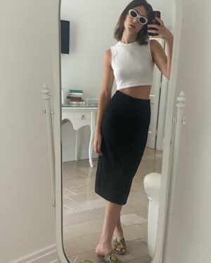 Maria Vera Ratti Instagram - Un po’ di 🥛 ed un 🥪