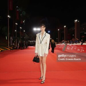Maria Vera Ratti Instagram - Thatcher vibes from last night ✌🏻

@othersrl @vaneboz @la_sara_kane @zimmermann @volver.actor @nextmodels