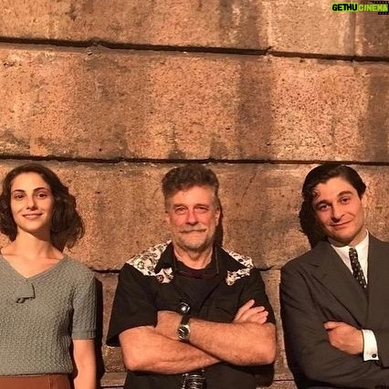 Maria Vera Ratti - 2.8K Likes - Sono così grata di aver avuto il privilegio di conoscerti. Il modo in cui ti sei occupato di tutti noi, tutte le cose che mi hai insegnato, tutte le volte in cui ci hai tenuti per mano, come un vero capitano. Ma sopratutto Ale, ci hai voluto bene. Ci hai fatto crescere e fiorire perché ci hai voluto tanto bene, e ce ne hai voluto veramente. Ci hai scelto, ci hai protetto, hai giocato con noi e ci hai accompagnato, e non vederti più fa troppo male. Ti voglio tanto bene Alessandro