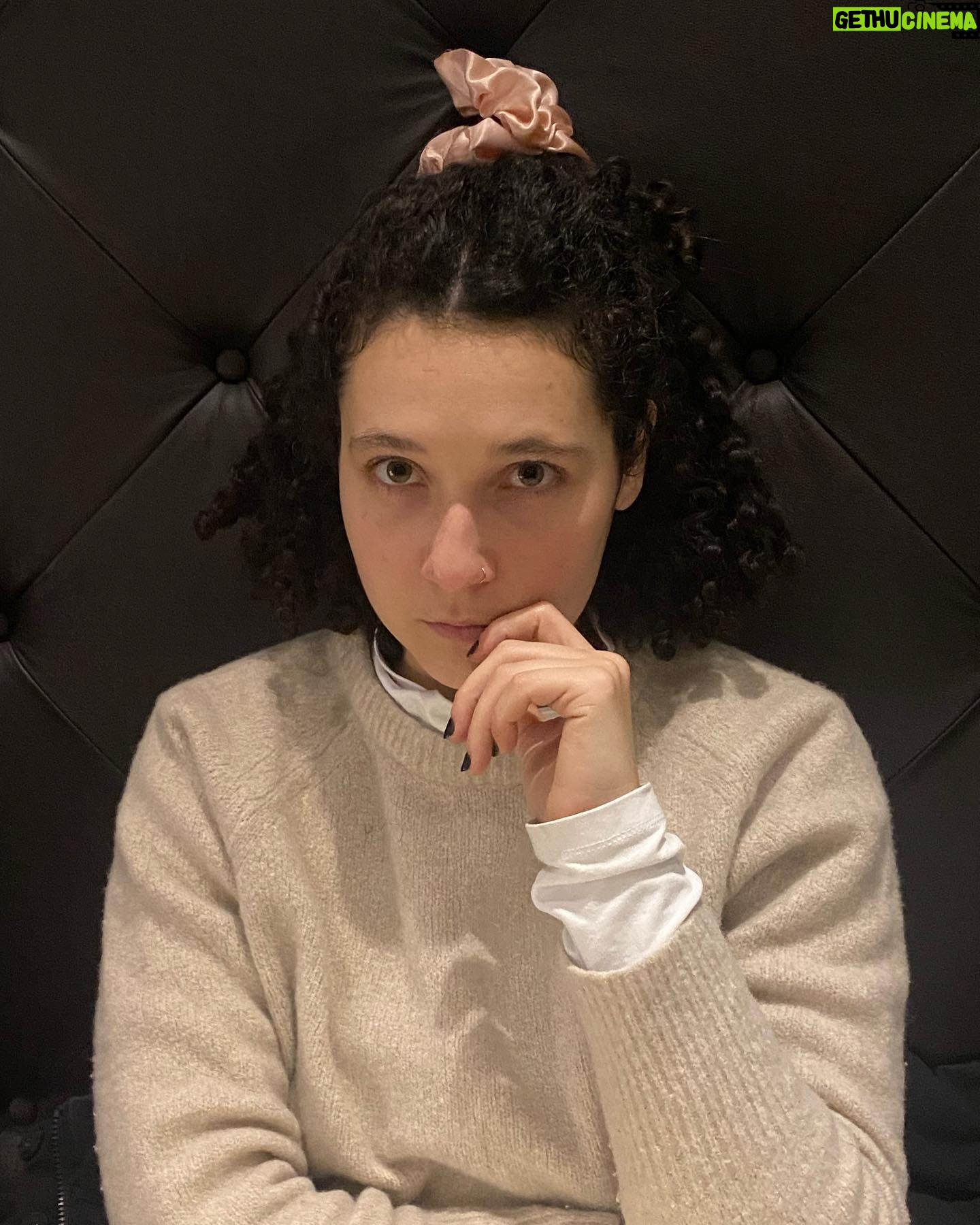 Maria Vera Ratti - 1.5K Likes - š