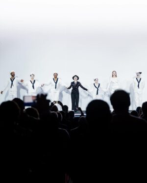 Maria de Medeiros Instagram - Ieri, prima di “Pessoa, since I’ve been me”, regia di Bob Wilson, al Teatro della Pergola, a Firenze. Ci staremo fino al 12 di Maggio.  Fotografie di Filippo Manzini