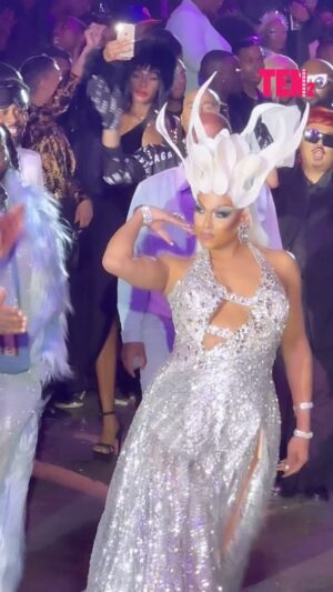Mariah Balenciaga Instagram - Drags Face - Icon Mariah Balenciaga @mug4dayz
Coldest Winter Ever 4
#ballroomscene #dragsface #rupaulsdragrace #tenzmag