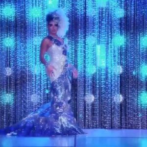 Mariah Balenciaga Instagram - I felt Fabulous on the runway tonight & I’m so glad i got a chance to see the girls in the workroom one more time .😃❤️ Gown by @artdefashion
#mug4dayz #bitchunbothered #ballroomqueen #rugirl #rupaulsdragrace #rupaulsdragraceallstars5 #allstars #vh1 #worldofwonder