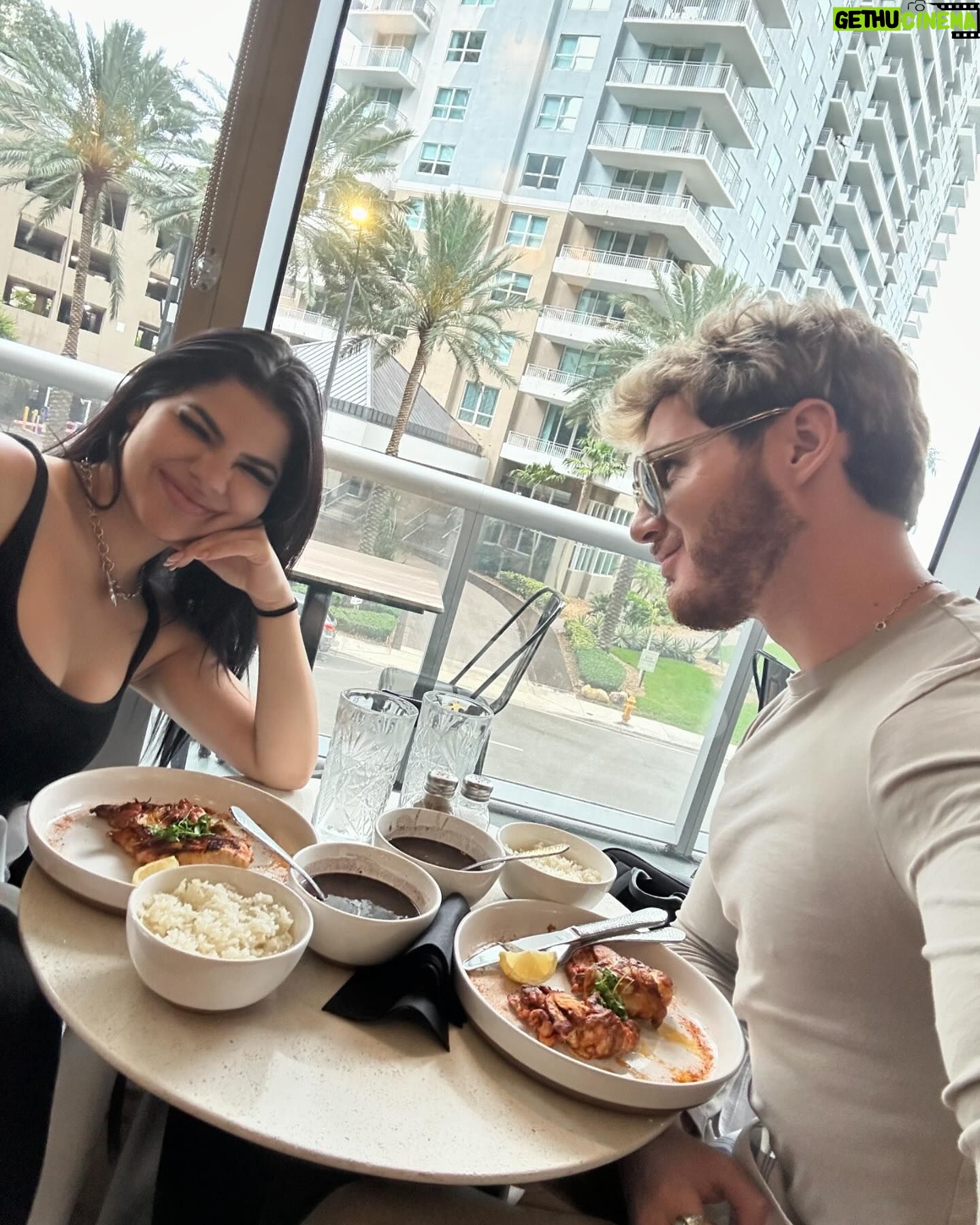 Mariana Ávila - 161.5K Likes - Tus amigos los más vacacionistas 🫦