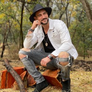 Mariano Brozincevic Instagram - Happy!!! #mexico #marianobrozz #marianobrozincevic #lifestyle
