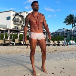Mariano Brozincevic Instagram - Color caribe!!! ☀️ #playadelcarmen #caribe #lifestile #marianobrozincevic #marianobrozz