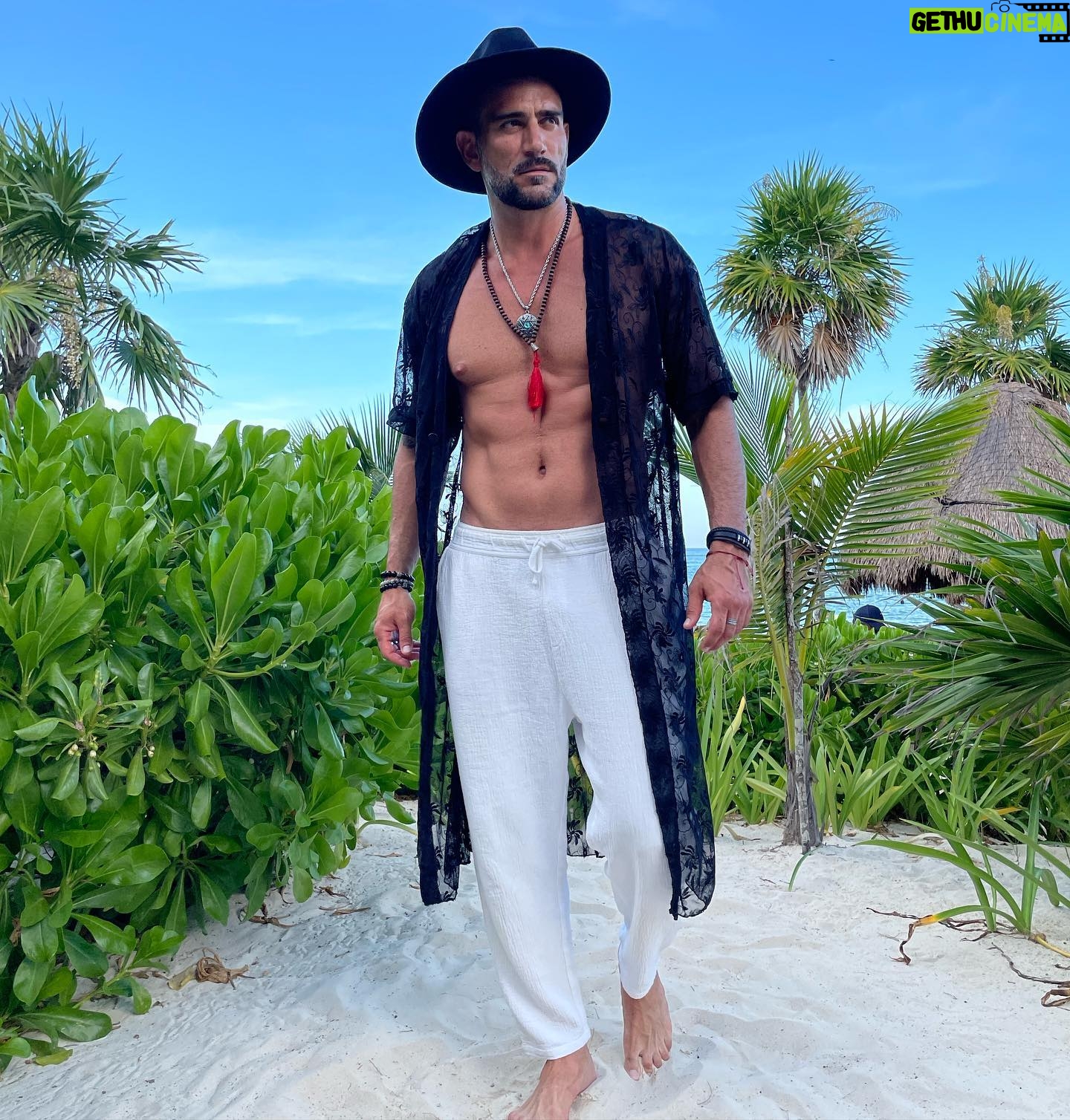 Mariano Brozincevic - 821 Likes - SHOTING!!!, PH: by @fer.broz 📸 #playadelcarmen #summer #marianobrozz #marianobrozincevic