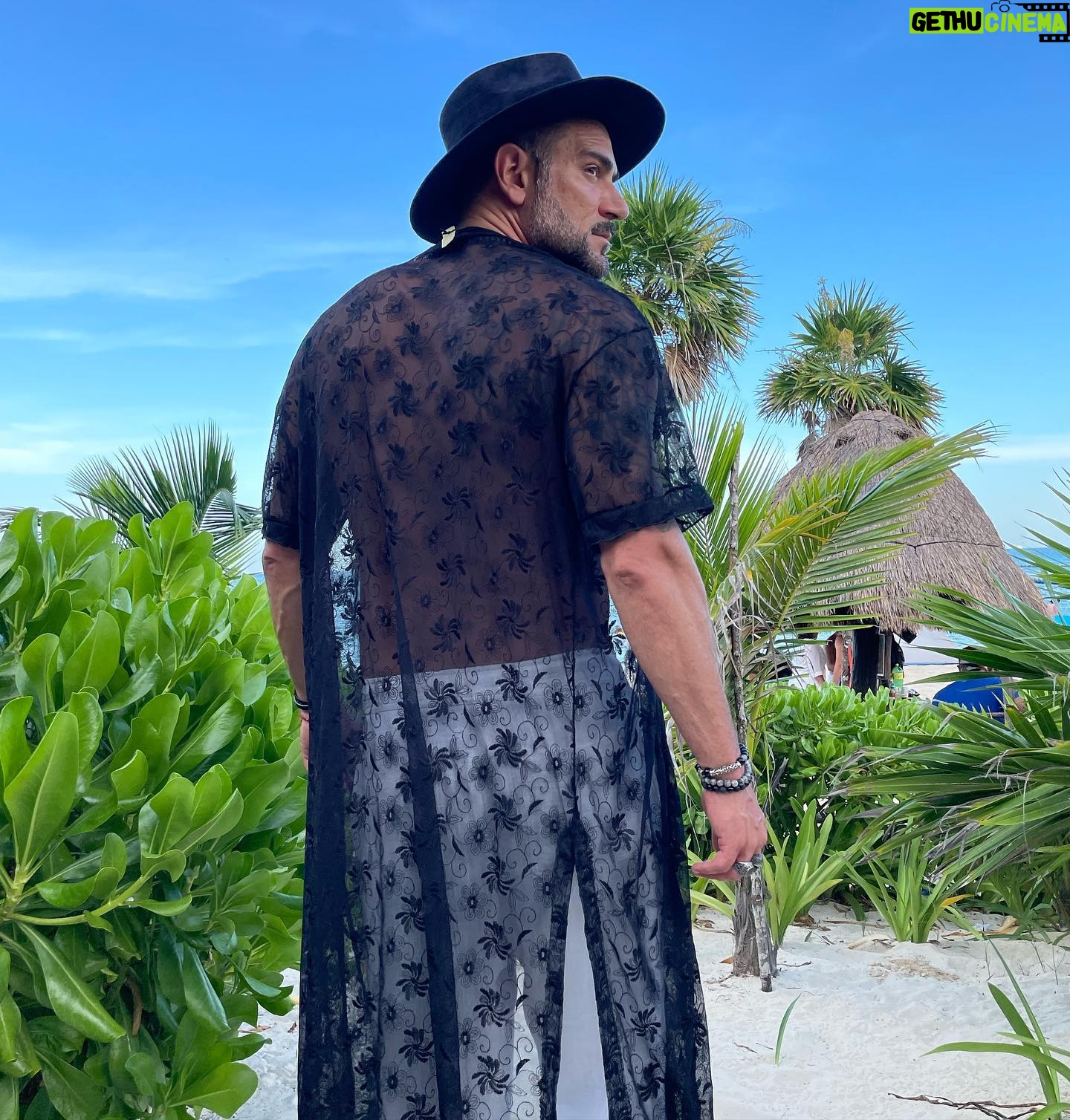 Mariano Brozincevic - 821 Likes - SHOTING!!!, PH: by @fer.broz 📸 #playadelcarmen #summer #marianobrozz #marianobrozincevic
