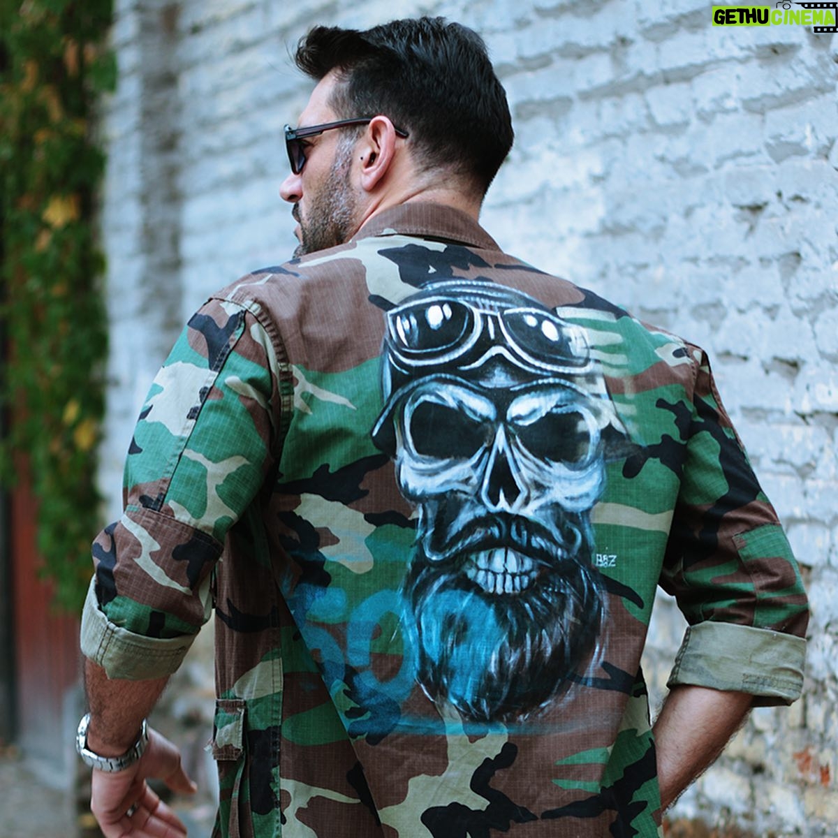 Mariano Brozincevic - 825 Likes - MILYTARY💀 #CJstyle #moda #custom
Pedidos por DM
Artist: @art_fer_brozincevic
PH:📸 @c_poblete
@customjacketts