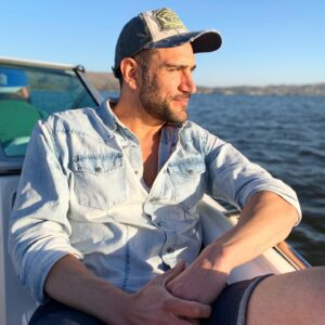 Mariano Brozincevic Instagram - Paseito por el lago!! 🌊🚤 #cordoba #villacarlospaz #marianobrozincevic #marianobrozz #primavera
