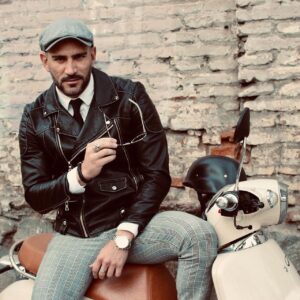 Mariano Brozincevic Instagram - MODE MOTO 🛵😎 PH: @c_poblete #marianobrozincevic #marianobrozz #motos