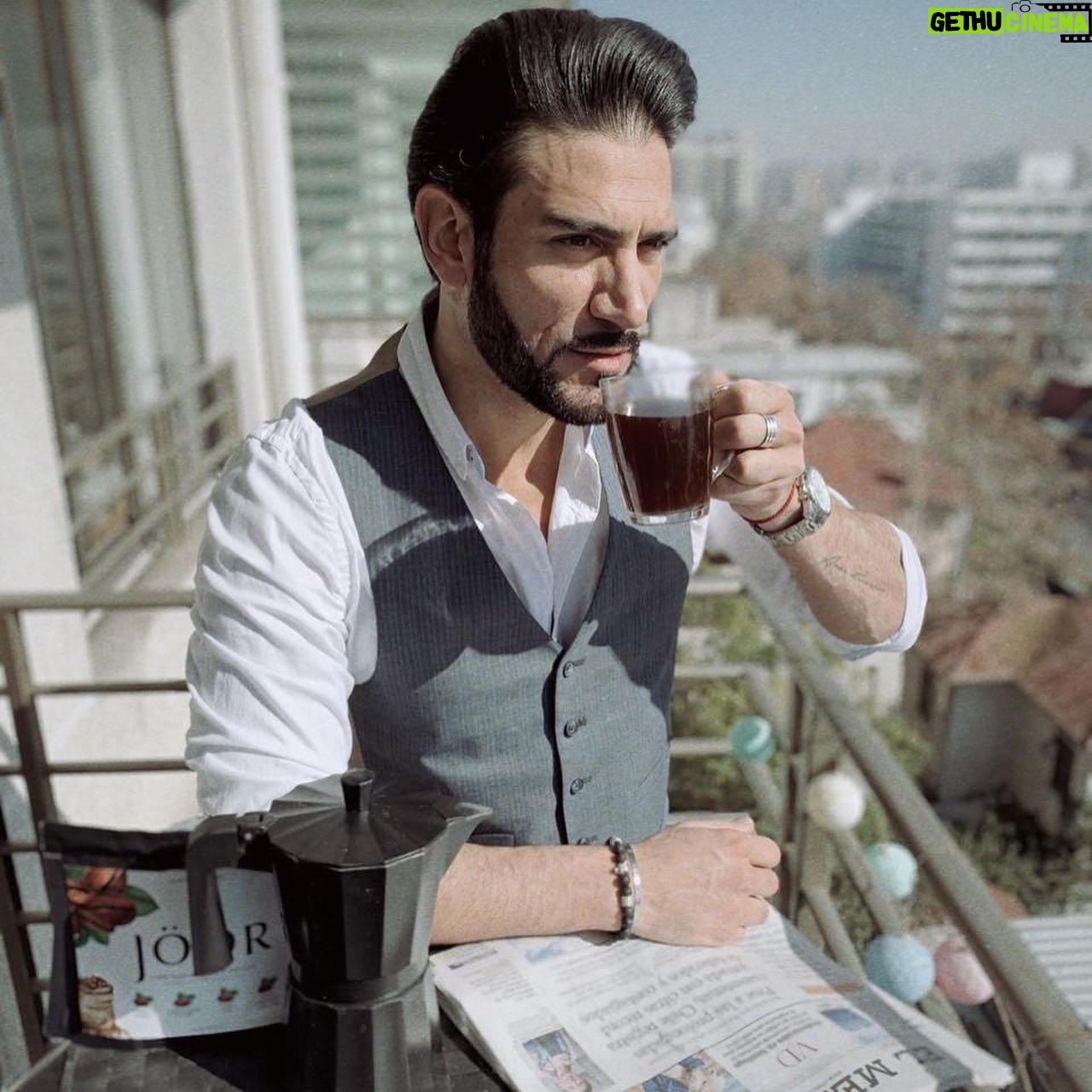 Mariano Brozincevic - 765 Likes - Coffee time ☕️ @joor.detox #coffee 📸 @mca.sepulveda
.
.
.
#marianobrozincevic #marianobrozz #chile #menstyle