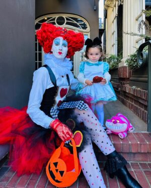 Marie-Joëlle Parent Instagram - Halloween 2023 🐇 🎩 🕰️ 👑♥️ creative direction @gdewilde