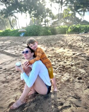 Marie-Joëlle Parent Instagram - First week of January in our favorite place 🌺 🌊 🏄‍♀️
