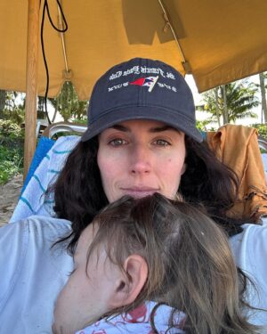 Marie-Joëlle Parent Instagram - First week of January in our favorite place 🌺 🌊 🏄‍♀️