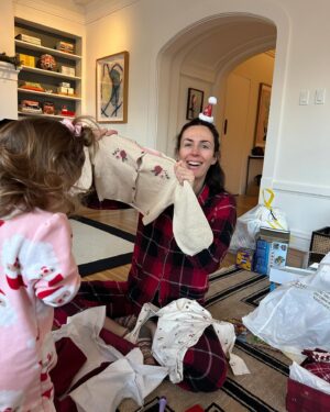 Marie-Joëlle Parent Instagram - Is it too late to share Christmas pictures? Probably. 🎅🎁