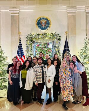 Marie-Joëlle Parent Instagram - A day at the @WhiteHouse with our amazing group of @pinterestcreators 📌🫶🏻🎄 What an absolute honor. They were invited by @flotus to help decorate for the holidays. An experience I will never forget!