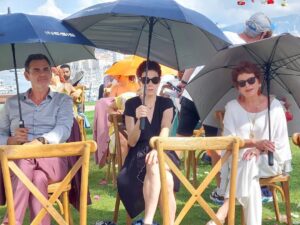 Marie Réache Instagram - Tournage du prime final de @pblvofficiel 

@jeromebertin 
#elisabethcommelin 
@newen_studios 
@france3 
@francetelevisions