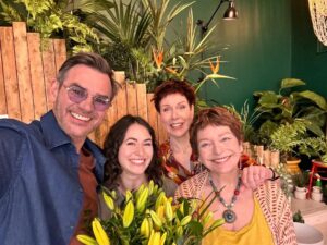 Marie Réache Instagram - Repost @jeromebertin 

Les Nebout élargis ;) avec les copines @mariereache @jadeprdn #elisabethcommelin @pblvofficiel @tf1 @tfx @newen_studios @tf1plus