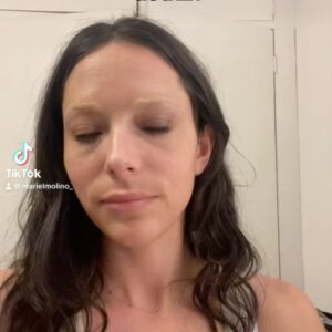 Mariel Molino Instagram - dumpcito mexicano
1. Uber parte 1: le trafico 
2. Lo di todo
3. El dentista
4. La primavera
5. Les toilettes
6. El Kendrii - murio duro
7. Reina
8. Veronica Castro
9. Uber parte 2: despeinada y feliz
10. Deidades 🫣