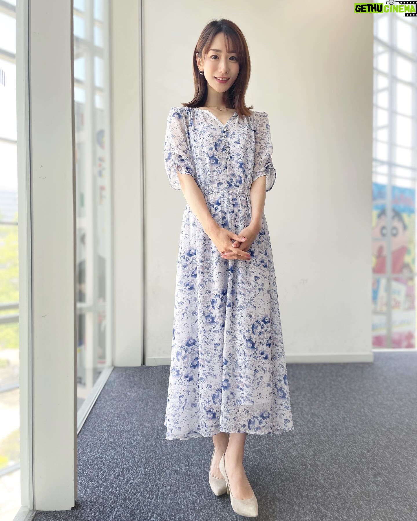 Mariko Dou - 2.7K Likes - おはようございます😃
金曜日の衣装は、
☆ワンピース… #laissepasse
☆アクセサリー… #starjewelry
でした👗✨
暑い日が続きますね💦
今週も頑張りましょう❣️
#大下容子ワイドスクランブル #ワイドスクランブル #ニュース #テレビ朝日 #堂真理子 #アナウンサー #アナウンサー衣装