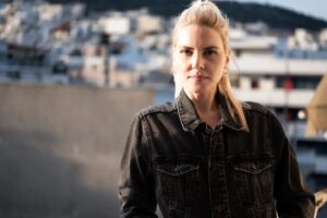 Marilena Radou Instagram - Το έργο κάθε ανθρώπου, 
είτε πρόκειται για λογοτεχνία 
είτε μουσική είτε ζωγραφική είτε αρχιτεκτονική 
είτε οτιδήποτε άλλο, 
είναι πάντα ένα πορτραίτο του εαυτού του.
Σάμουελ Μπάτλερ , 1835-1902, Άγγλος συγγραφέας
#portrait #rainbow #afterrain #woman #face #smile #thoughts #mind