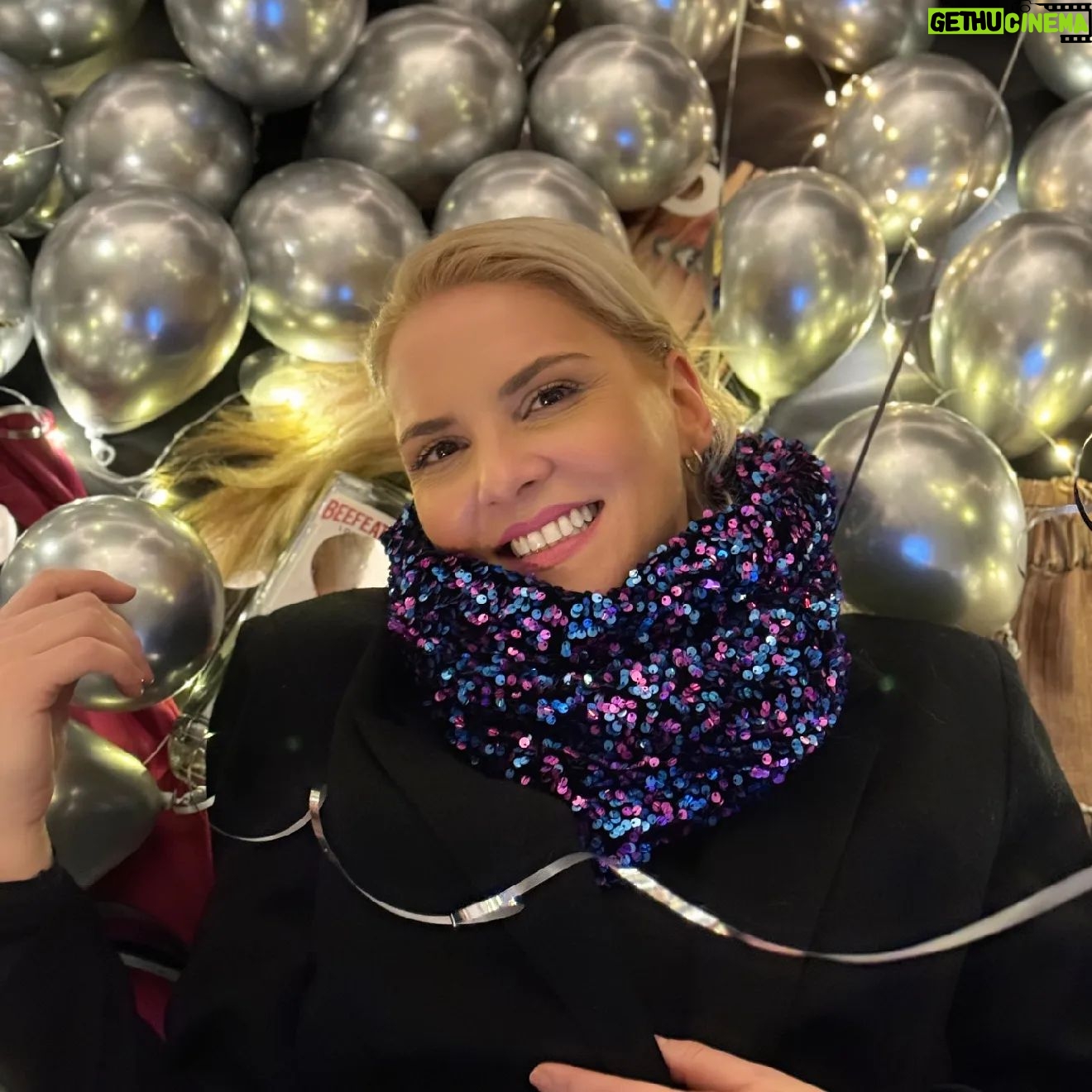 Marilena Radou - 1.4K Likes - Μαίρη Χρήστμας🎄🥳♥️🍭
#smile #celebration #christmasvibes #christmas #snood @constasy #colourful #sparkling #lights #click @itsmeconstasy
