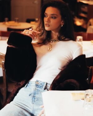 Marina Nery Instagram - I have been so thankful lately for all amazing creatives that have connected with me and collaborate into making my ideas come to life! 
For those who don’t know me personally, I LOVE to create, anything, I am super crafty, DIY girlie, live for making a costume from scratch, and creating concepts, however when it came to modeling for a long time I felt like I wasn’t good enough, like I was only a vessel for others creations, like a mannequin. I have been looking forward creating and having a bigger part into my own stories for a while and this past couple months I was finally able to do so!
There’s so many other amazing shoots coming up and I can’t wait to share it all, but for now all I want to do is to say thank you to all who are riding this road with me! 

This shoot filled me with imense joy, @rodolfosanchesfoto and @victoriaborgesmakeup you guys ATE IT! 💕🔥✨