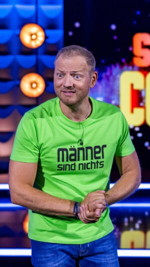 Mario Barth Instagram - Alt werden macht keinen Spaß. 🤓😄 Meine neue Comedy TV-Show allerdings schon! 😁 Die größten Stars der Comedy! Mittwoch, 20:15 Uhr bei RTL.