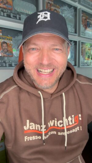 Mario Barth Instagram - Eure Meinung ist mir super wichtig. Was sagt ihr. Machen oder nicht ?