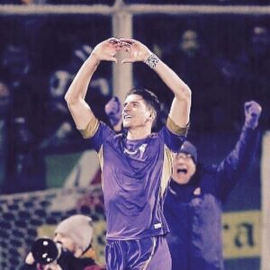 Mario Gomez Instagram - Daiiiiii! Come on guys!!! Great win! #forzaviola #zefix love you C