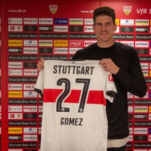 Mario Gomez Instagram - Dahoim⚪️🔴😁😎 #vfb #0711 #stuggi #27