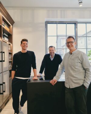 Mario Gomez Instagram - Nach vier Jahren haben wir uns wiedergefunden… :) ich freue mich sehr darüber, dass @mario nun bei Organic Garden mit an Bord ist. Was wir miteinander teilen? Die Liebe zu gesundem Essen, Geschmack und die Motivation, etwas verändern zu wollen.🚀

#umbegeistern #timeforchange 
@organicgardenworld 

After four years we have found each other again... :) I am very happy that Mario is now on board @organicgardenworld 🚀

📸 @mikemeyerphotography