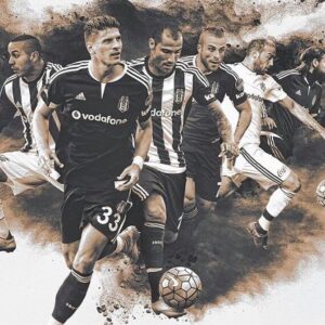 Mario Gomez Instagram - It's not the time to celebrate!!! There is still one more step to go. Let's stay focused and hungry💪🏽⚫️⚪️ #besiktas #blackeagle #onemorepoint #bjk #1903 #33 #jederfuerjeden #packmas