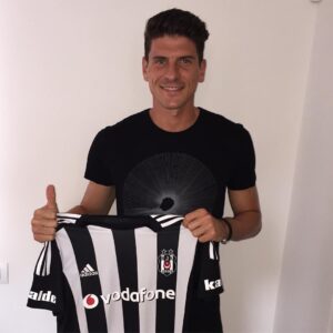 Mario Gomez Instagram - Merhaba Beşiktaş!