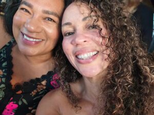 Marion Reneau Instagram - You can HEAR the laughter in these photos! Over 12 yrs of tradition celebrating each others birthdays! A tradition I cherish!  Friends who become FAMILY! 
.
#PurpleRain #Gemini #Cancer #birthday #SoulSisters #celebration