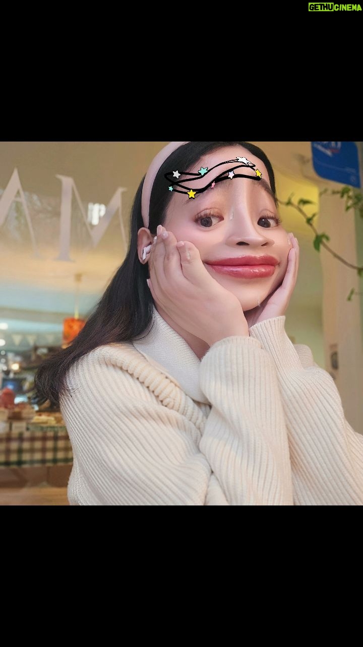 Maripha Siripool - 71 Likes - อย่าแกง 🤣🤣🤣
#fyp #รีวิวเกาหลี #เกาหลีเกาใจ #เทรนด์วันนี้ #fypシ゚viral #wawamaripha