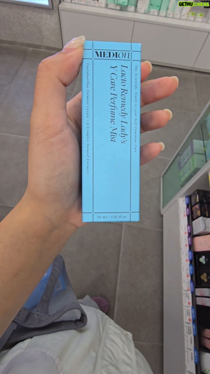 Maripha Siripool - 65 Likes - 📌แจกพิกัด เซรั่มจิ้หอม กลบกลิ่นจิ้สำหรับหน้าร้อนนี้!☀️🌿 โอ้วโห้วมันเย็นมากคุณน้าาา💦
#รีวิว #รีวิวเกาหลี #น้ํายาล้างจุดซ้อนเร่น #น้ำยาล้างจุดซ่อนเร้นเกาหลี #เกาหลีเกาใจ #เกาหลี #koreanskincare #intimatewash #รีวิวโอลีฟยัง #โอลีฟยัง #ใช้ดีบอกต่อค่ะ #ป้ายยา #oliveyoung #aromatica #eve #femfresh #รีวิวบิวตี้ #รีวิวของดีบอกต่อ #รีวิวเกาหลี #fyp #medion #ตกขาว