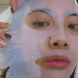 Maripha Siripool Instagram - 📌ป้ายยา มาส์กหน้าเอ็กโซโซม🇰🇷 ผิวเนียนละเอียด ขาวผ่อง ผิวปังมาก✨️💖🎉

#รีวิวเกาหลี #รีวิวบิวตี้ #ป้ายยา #ใช้ดีบอกต่อ #fyp #โอลีฟยัง #ยอนนัมดง #ฮงแด #syrs #korenskincare #เกาหลีเกาใจ #เกาหลี #wawamaripha #เอ็กโซโซม #มาส์หน้าใส #เอ็กโซโซมสกินบูสเตอร์ #มาส์หน้าเกาหลี #시르즈 #สกินแคร์ #สกินแคร์เกาหลี #บาล์มล้างเครื่องสําอาง #ผิวฉ่ําวาว #เกาหลีใต้