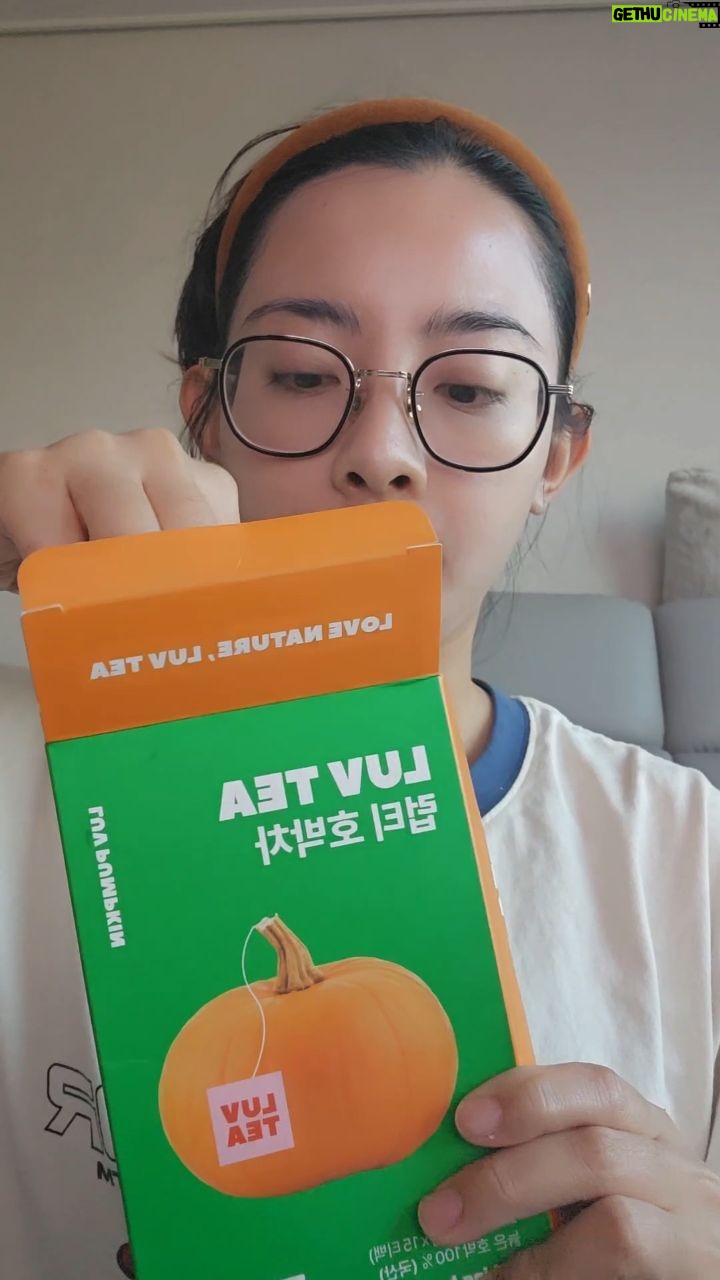 Maripha Siripool - 50 Likes - 📌ป้ายยา ชาลดบวมเกาหลี ตัวเบาแบบเกาหลีเกาใจ กินปลาร้าต่อไม่แคร์แล้วคุณน้า 🇰🇷😂💦😍💖
#เที่ยวเกาหลี #รีวิวเกาหลี #oliveyoung #ใช้ดีบอกต่อ #ป้ายยาเก่ง #หน้าบวม #ตัวบวม #ลดบวม #บวมน้ำ #รีวิวบิวตี้ #คนไทยในเกาหลีใต้🇹🇭🇰🇷 #คนไทยในเกาหลี #wawamaripha #เที่ยวเกาหลีด้วยตัวเอง #기분전환 #럽티 #호박차 #เกาหลีใต้ #หน้าวีเชฟ #CapCut #ชาลดบวม #ชาลดบวมเกาหลี #ลดโซเดียม #ชาฟักทอง #luvtea