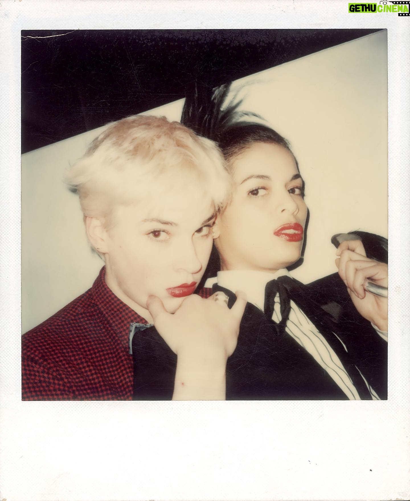 Maripol - 2K Likes - Edwige et Bianca , @studio 54 ! 💋💋 @polaroid