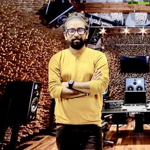 Maris Vijay - 16.9K Likes - Dream @marisvijayofficial @mmuzikofficial @trinity_waves_studio #dream #dreamers #bollywood #hollywood #kollywood #tollywood #music #ost #sound #soundtrack #studio #musician