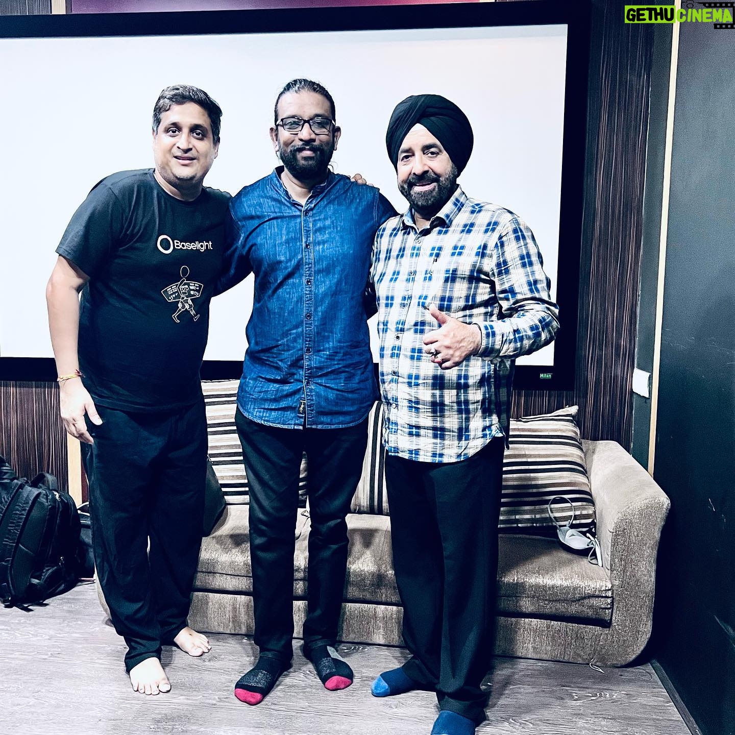 Maris Vijay - 15.1K Likes - @jassmanak @marisvijayofficial @trinity_waves_studio @mmuzikofficial @mmuzikhindi @marisvijayfanpage #bollywood #punjabisongs #punjab #punjab #music #southmusic #musician #musicvideo #musicproducer