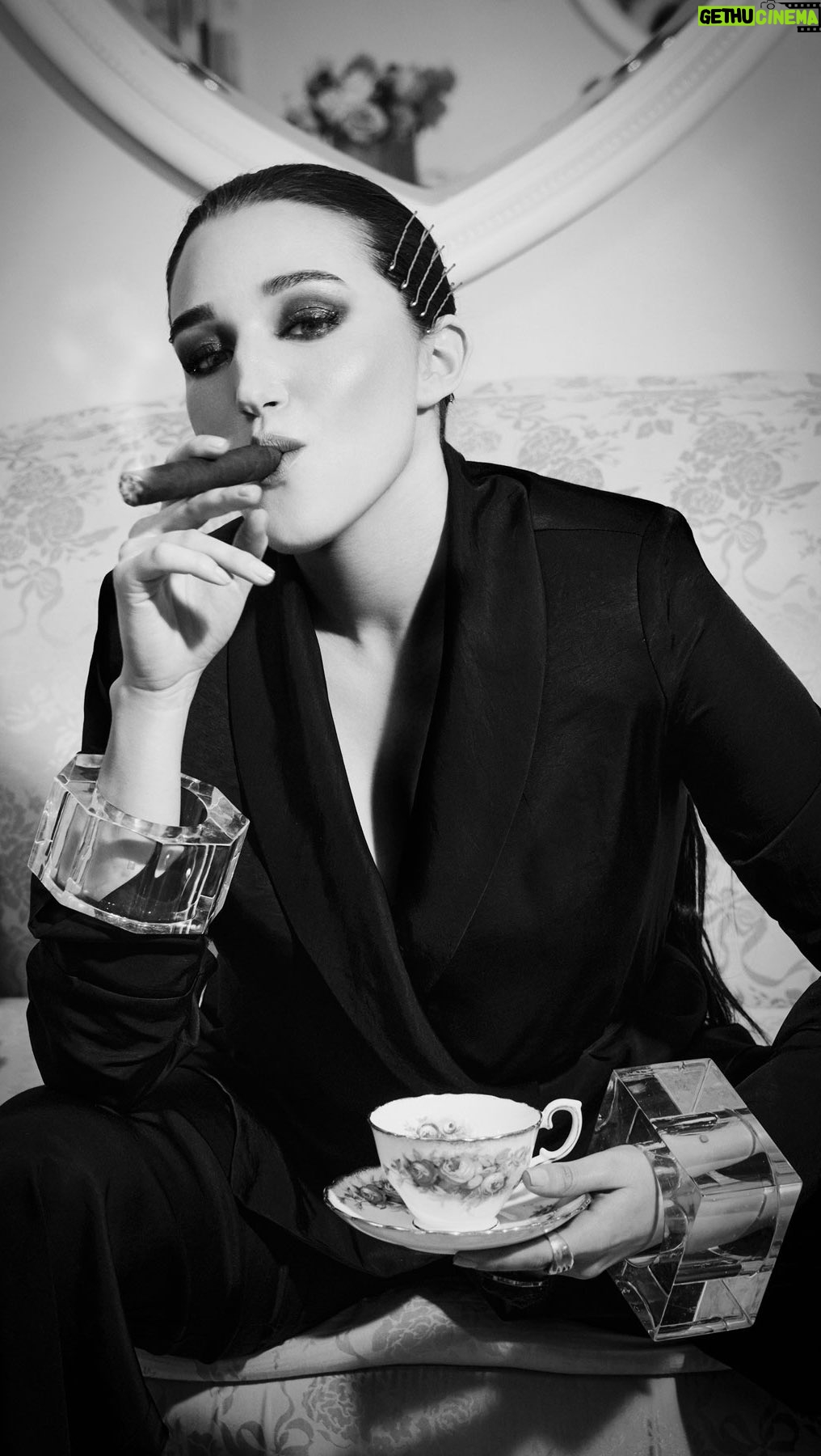 Marisa Davila - 1K Likes - People will say she’s crazy.
Thank you to IRK magazine for such a freeing photoshoot and amazing chat 💋
And big thank you to the talented folks listed below ♥️
Photographer: Elisabeth Caren
@elisbeth.caren
Photo lighting assistant: Christian Raices
@beardedimmaculateconception
Digital Tech: John Shin
@spicykorean11
Director of Photography: Morgan Susser
@morganpierresusser
Stylist: Branden Ruiz
@branden.ruiz
Hair: Judd Minter / Aim Artists
@juddminter
Makeup: Elizabeth Follert / Rex Agency
@bethfollertmakeup