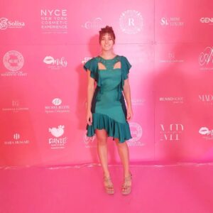 Marita Zafra Instagram - Y dejando atrás la resaca Veneciana, mención especial a @plashioncomunicacion por los looks que he podido llevar en Ilsalotto de la celebritá 💖 @rafaelsantiago_oficial @pedrojuanglez @srdesigner_es @sarasantiagodesign