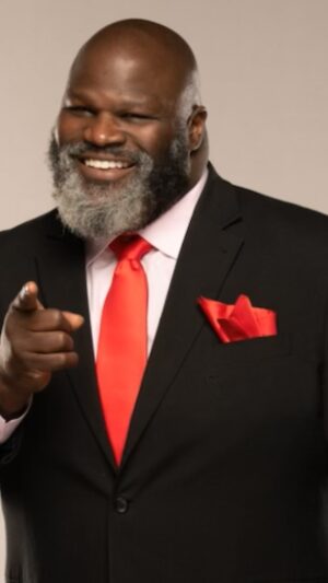 Mark Henry Instagram - 🎤 Tomorrow’s the night, Boston! Join me for an unforgettable evening of standup and stories at Kowloon’s restaurant. VIP tickets available now! Don’t miss out, grab your last-minute tickets through the link in bio and let’s make memories together! 🌟 #BostonComedy #StandupNight #Kowloons
