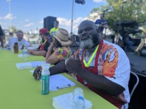 Mark Henry Instagram - Judging wings at the southwest barbecue showdown. It’s a hard job, but somebody had to do it.