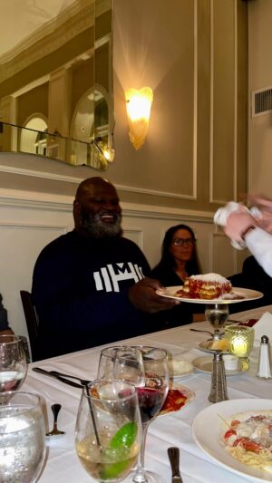 Mark Henry Instagram - @bustedopenonsiriusxm we’re taking over the @2300arena and we will be debuting the ReMARKable merchandise. Come out and let’s enjoy ourselves.